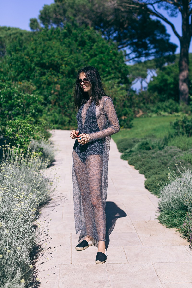 doina-ciobanu-beach-look-14