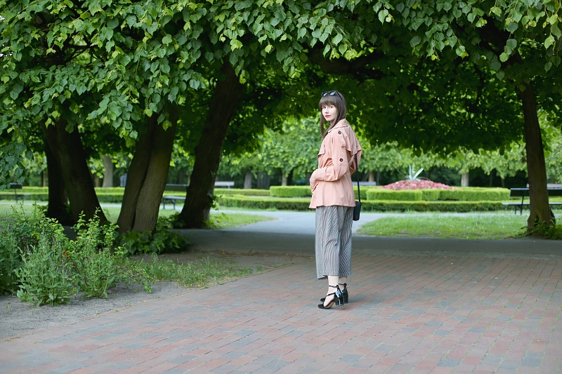 Czy spodnie do połowy łydki skracają nogi