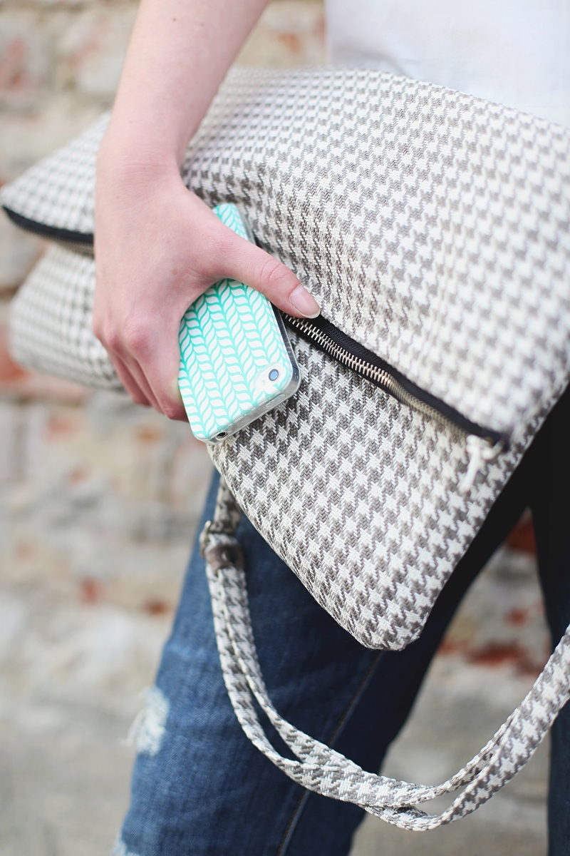 Torebka od projektantki w pepitkę