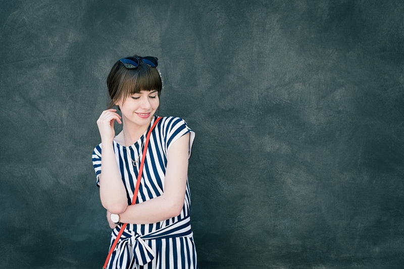 Sukienka w pionowe paski - wiskoza