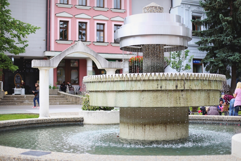 Poprad - fontanna na rynku Poprad - fontanna na rynku