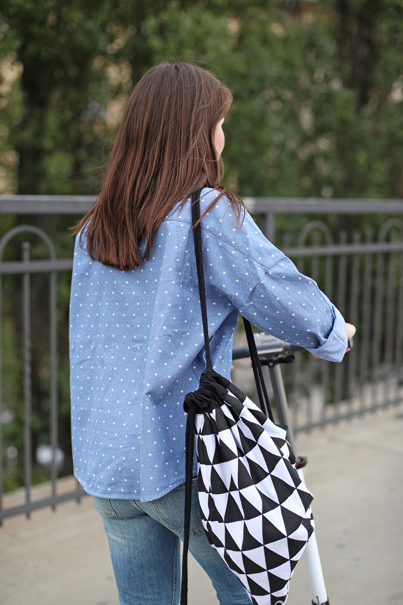 Plecak w czarno-białe romby