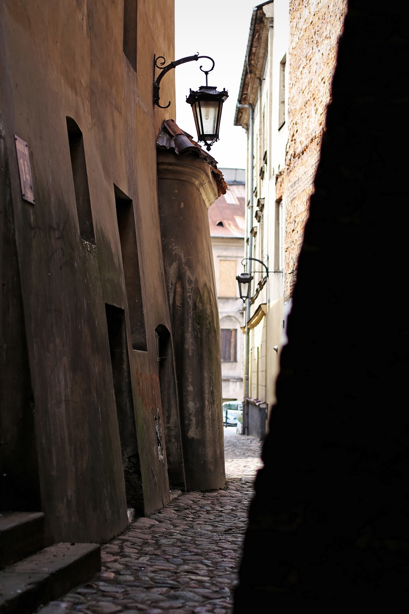 Klimatyczna wąska uliczka - Stare Miasto Lublin