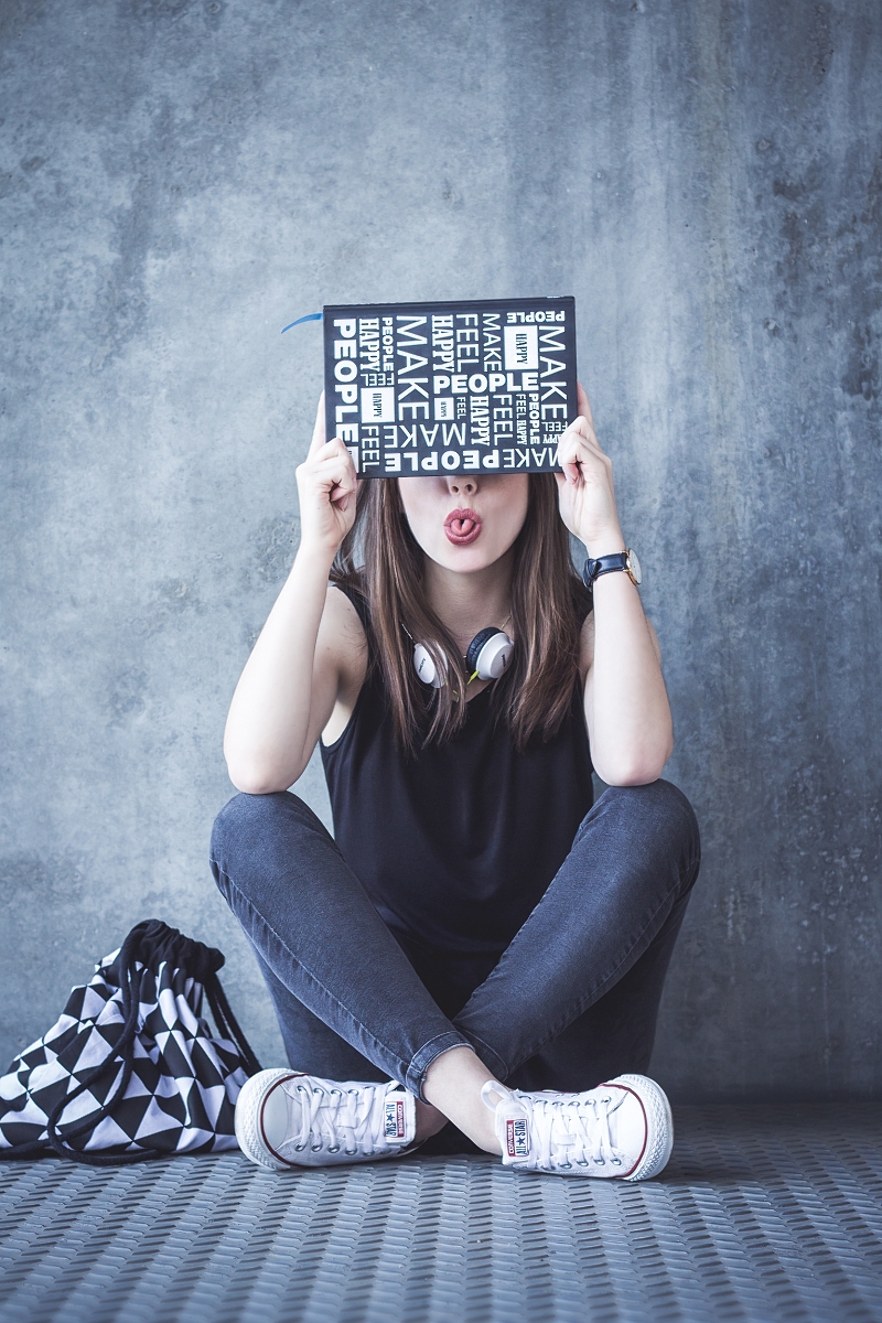 Czarno-biały casualowy zestaw miejski + kalendarz