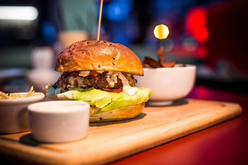 Burger w Casino Diner