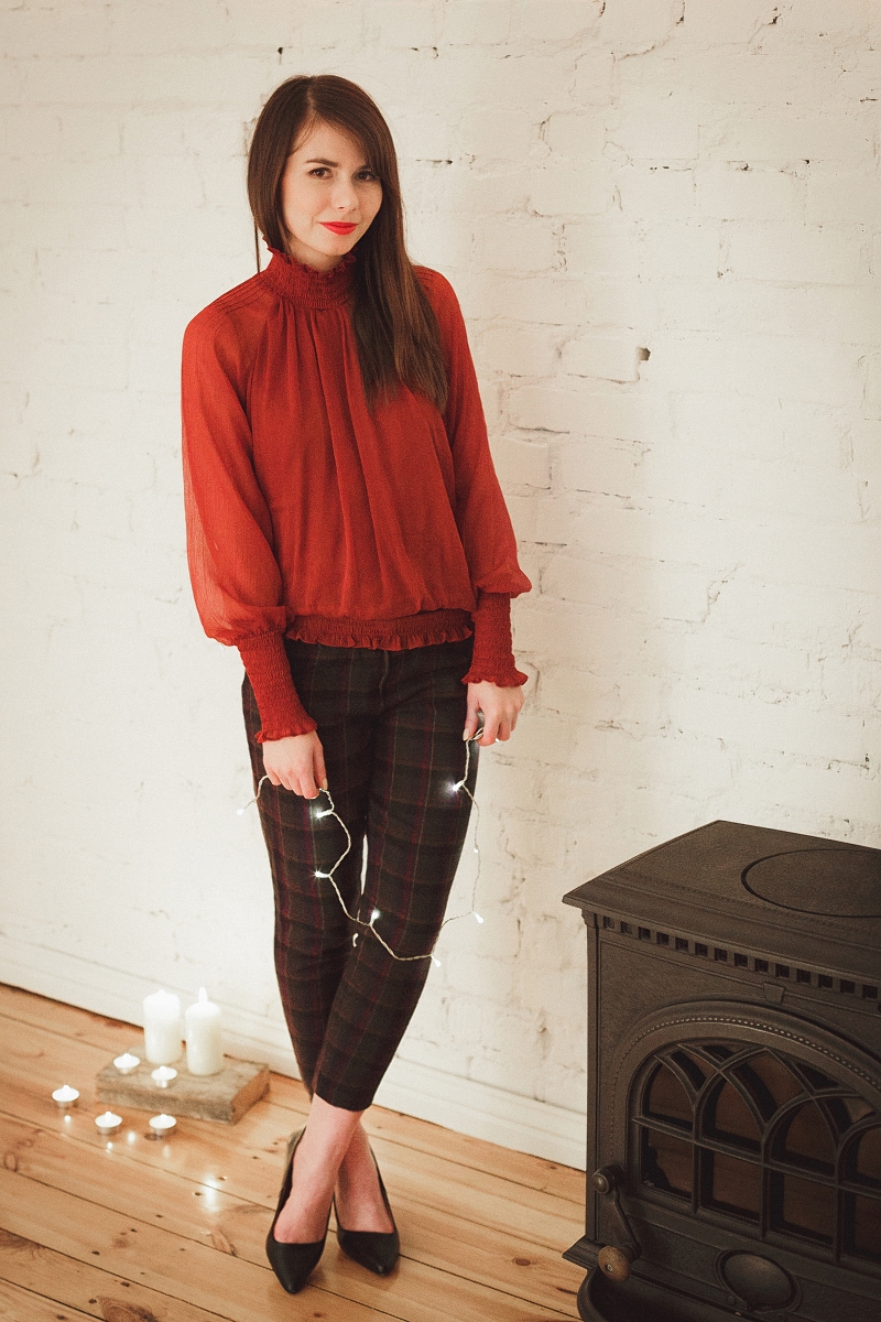 Stylizacja z wełnianymi spodniami 