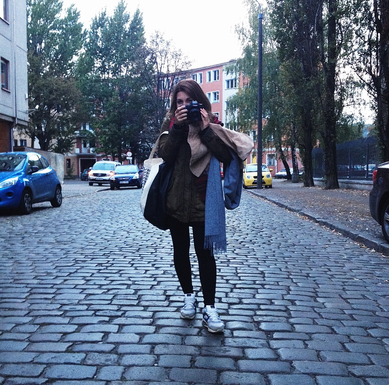 Backstage sesji zdjęciowych - bagaże