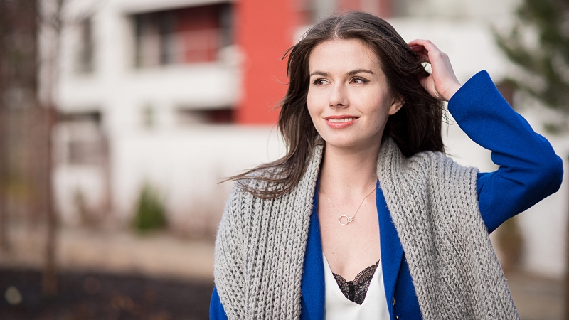 Bluzka z głębokim dekoltem