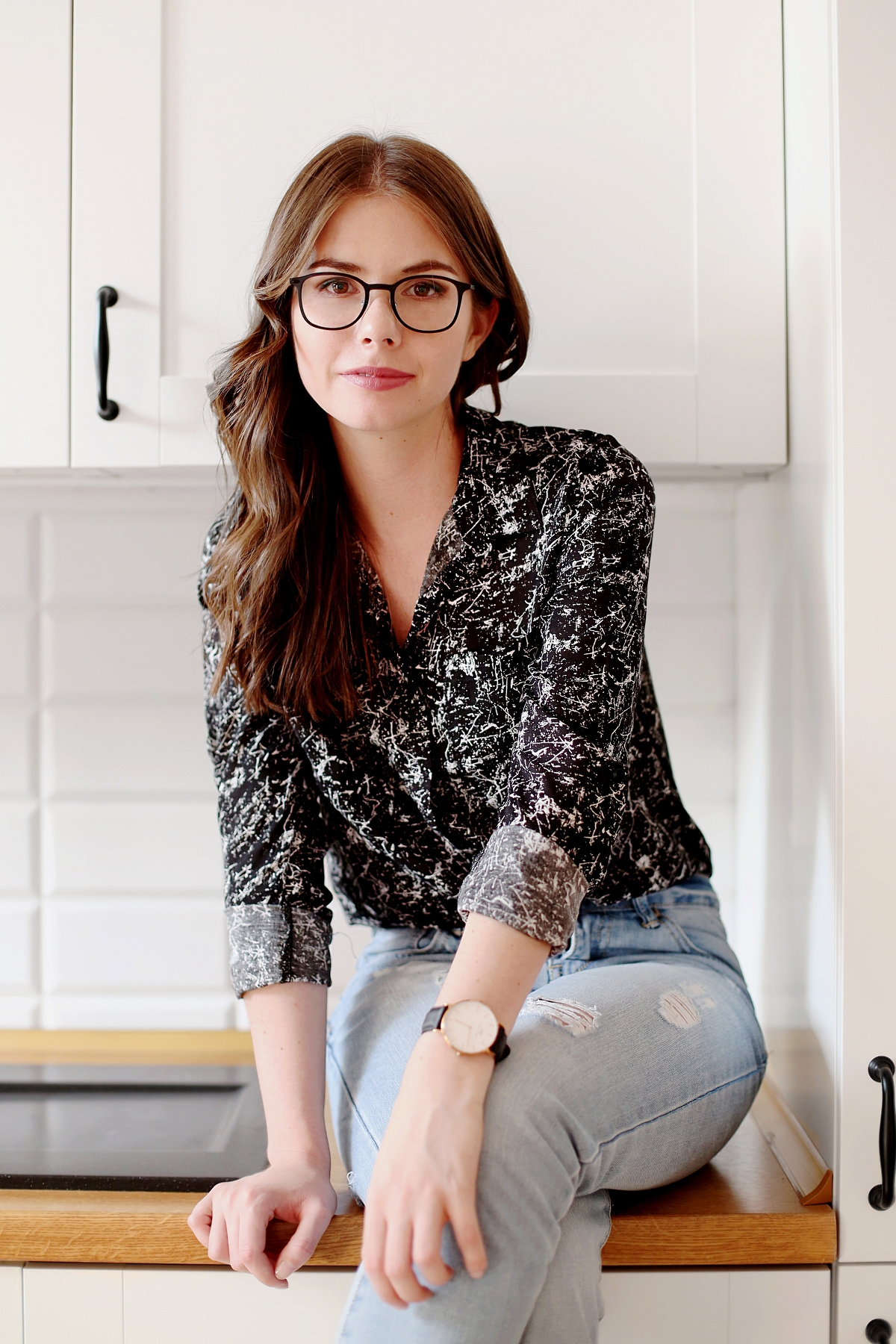 Boyfriend jeans, koszula, zegarek Daniel Wellington, oprawki Ray Ban Boyfriend jeans, koszula, zegarek Daniel Wellington, oprawki Ray Ban