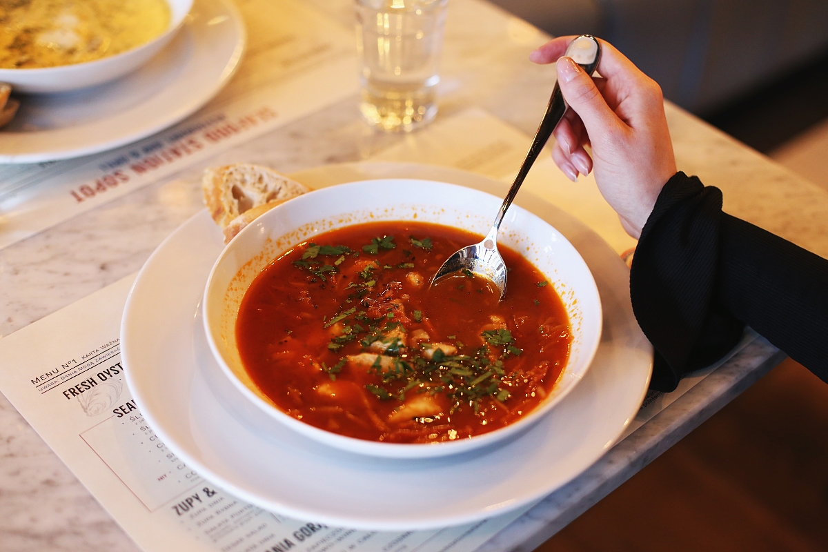  ZUPA RYBNA Z POMIDORAMI 