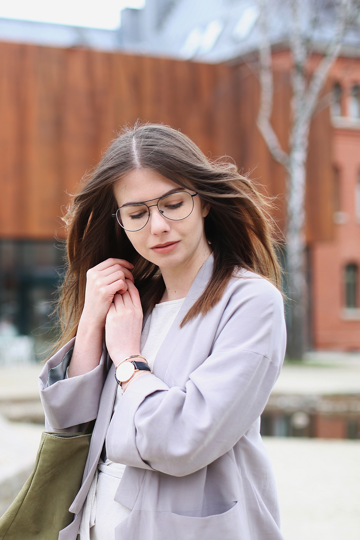 Stylizacja w kolorach nude