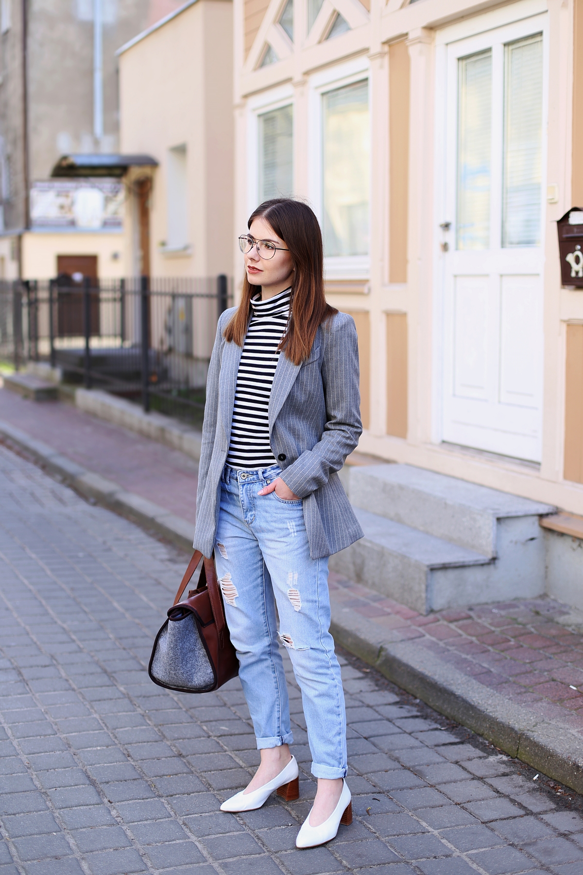 Męska marynarka oversize w paski, golf w paski i spodnie boyfriend