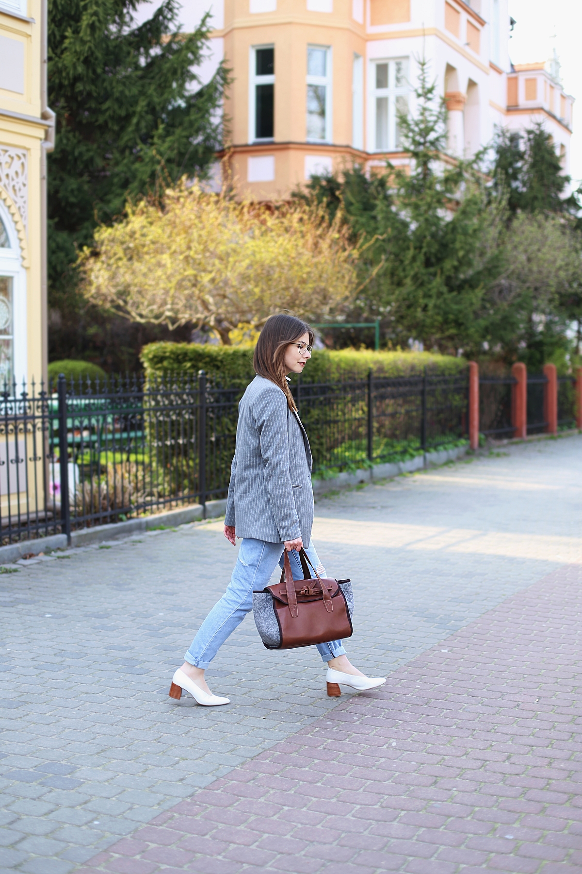 Męska marynarka oversize w paski, golf w paski i spodnie boyfriend