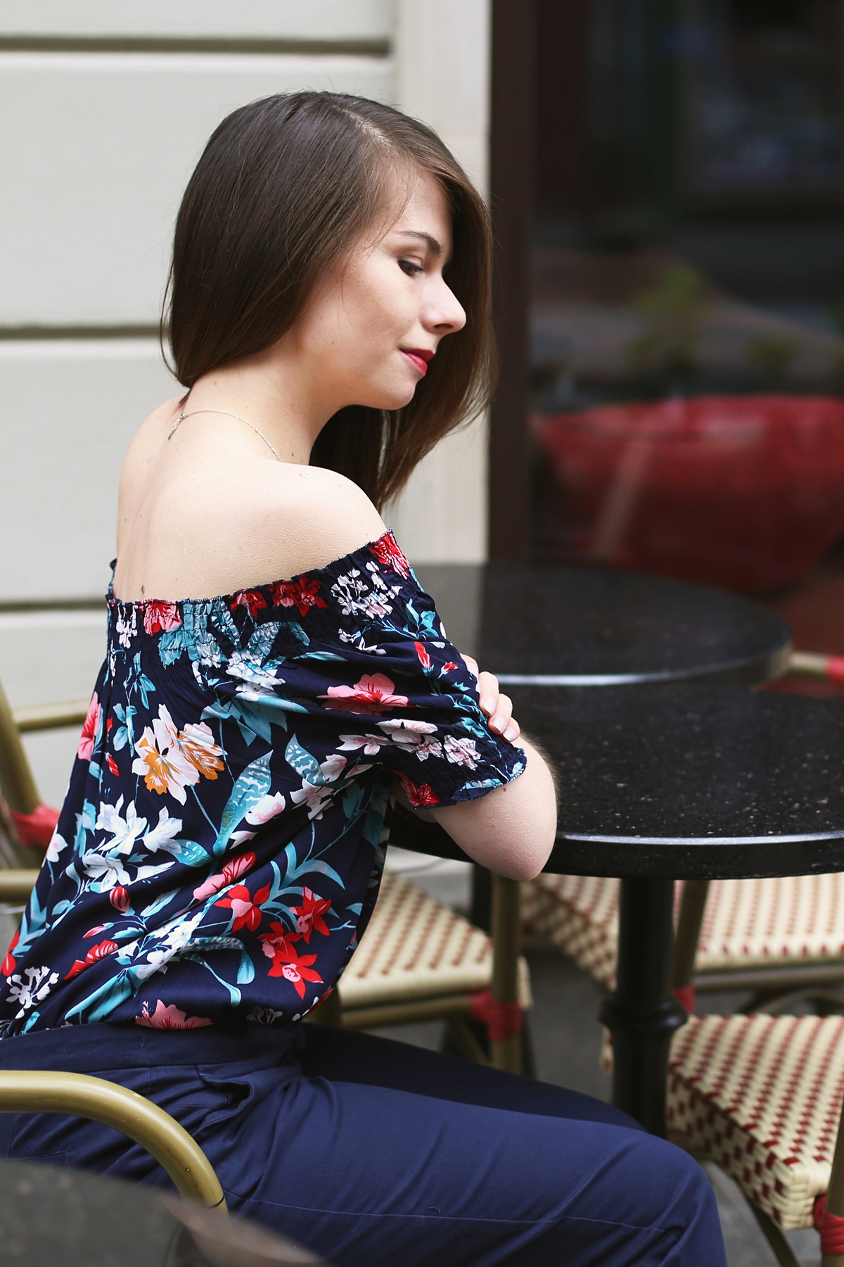 Bluzka z hiszpańskim dekoltem Greenpoint - sesja blog modowy