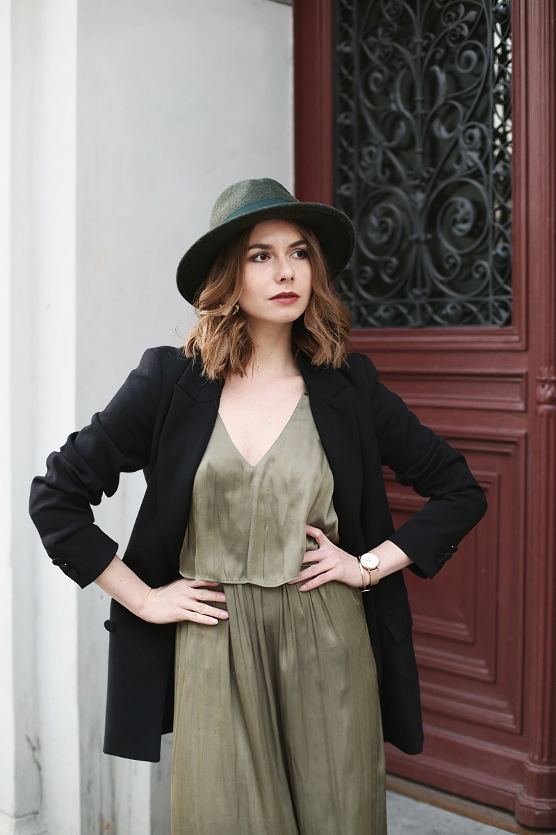 Stylizacja: oliwkowa sukienka 7/8