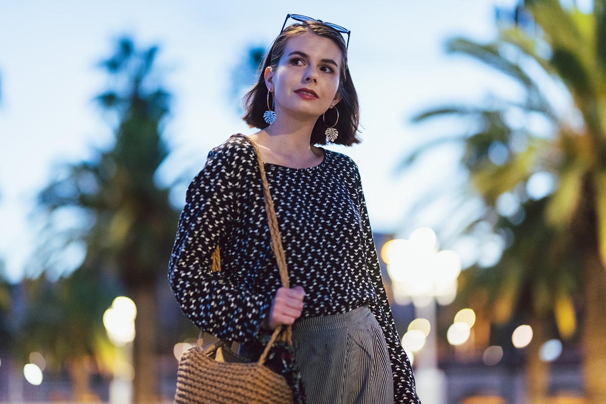 Culotty bluzka w trójkąty pleciona torebka koszyk