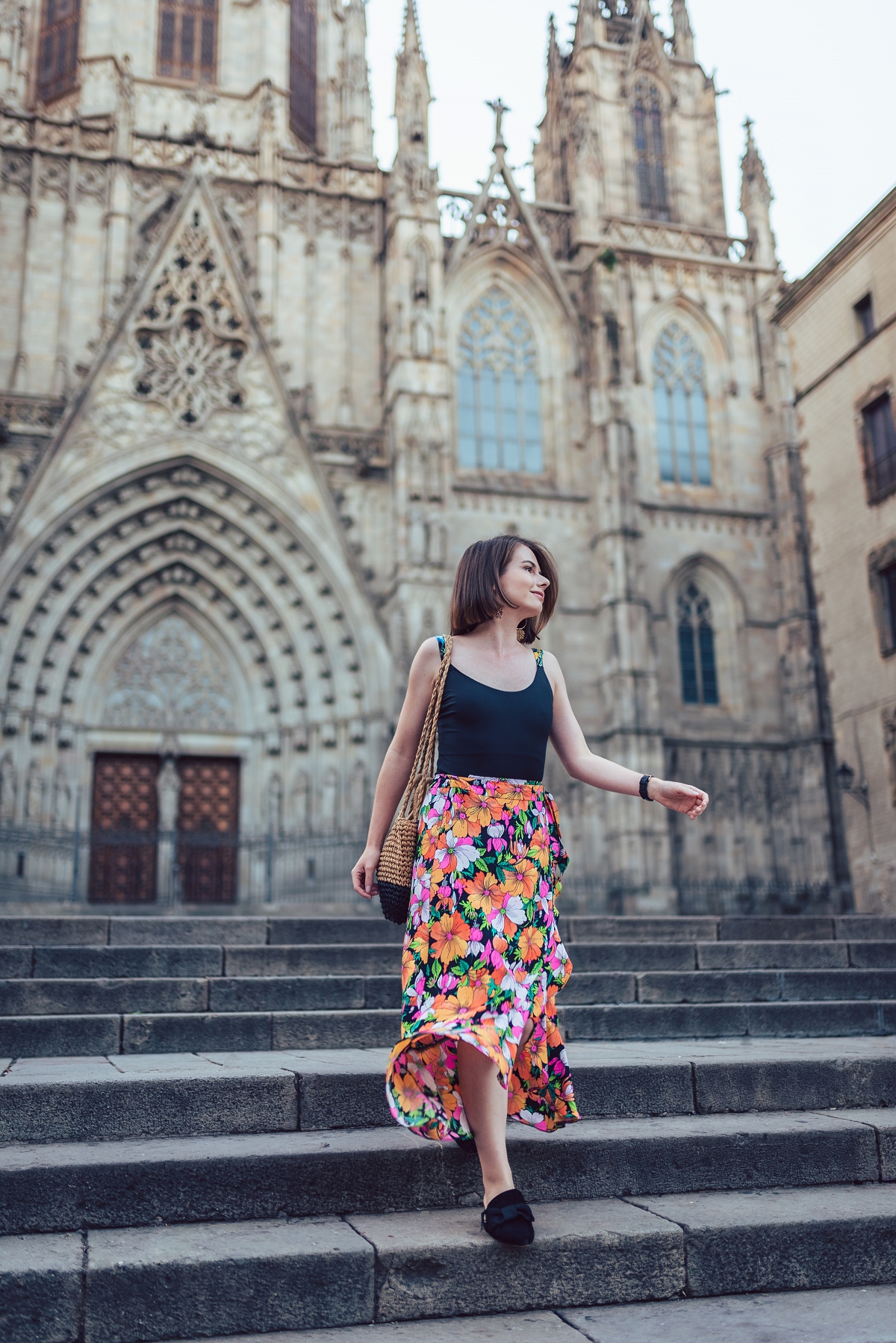 Barcelona Katedra Świętej Eulalii wzorzysta spódnica długość 7/8