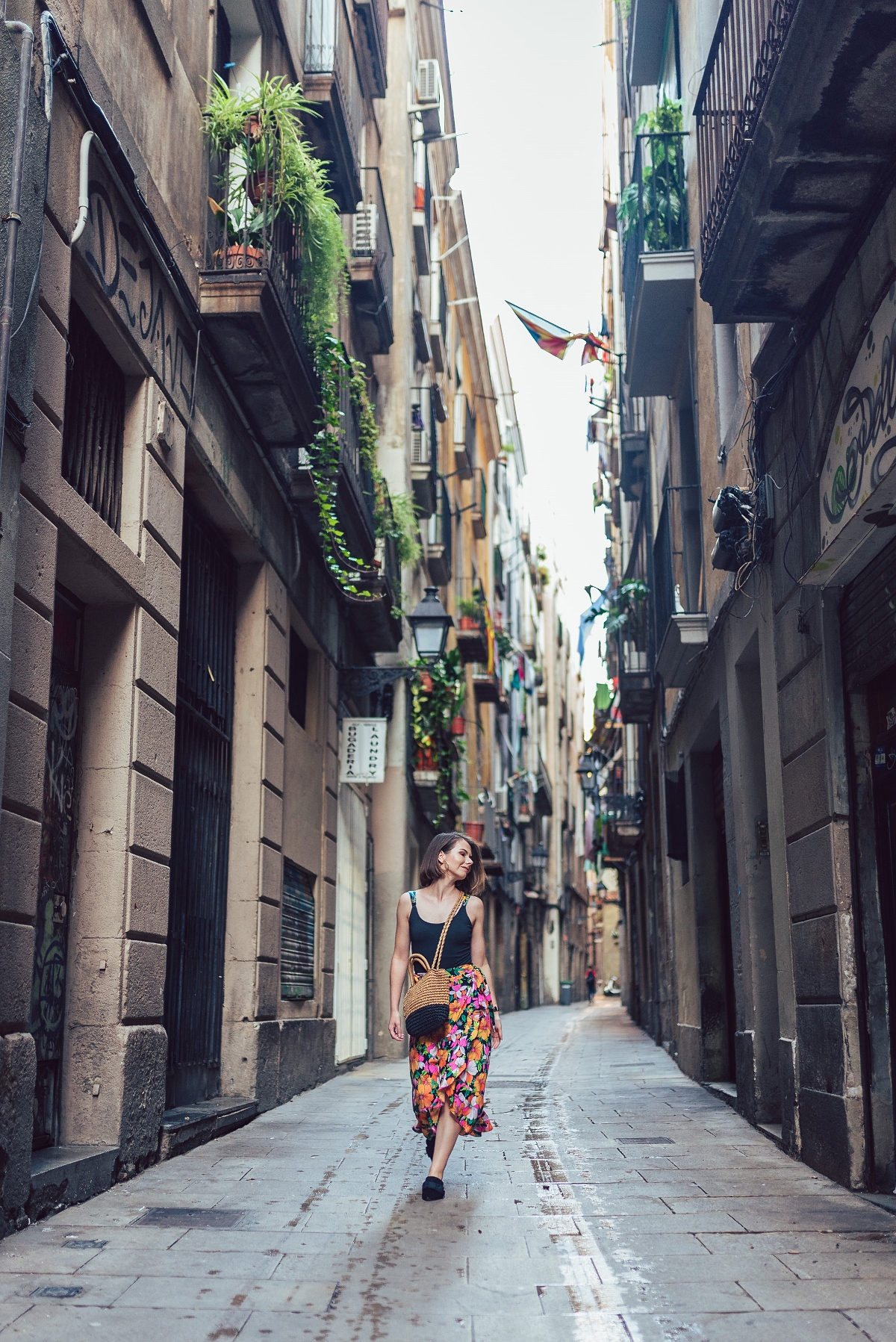 Barcelona sesja modowa spódnica 7/8 klapku mules