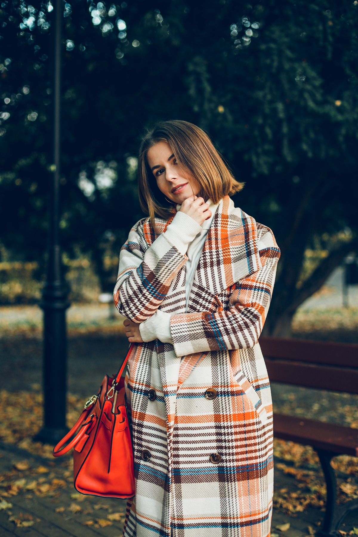 jesienna stylizacja michael kors płaszcz oversize krata