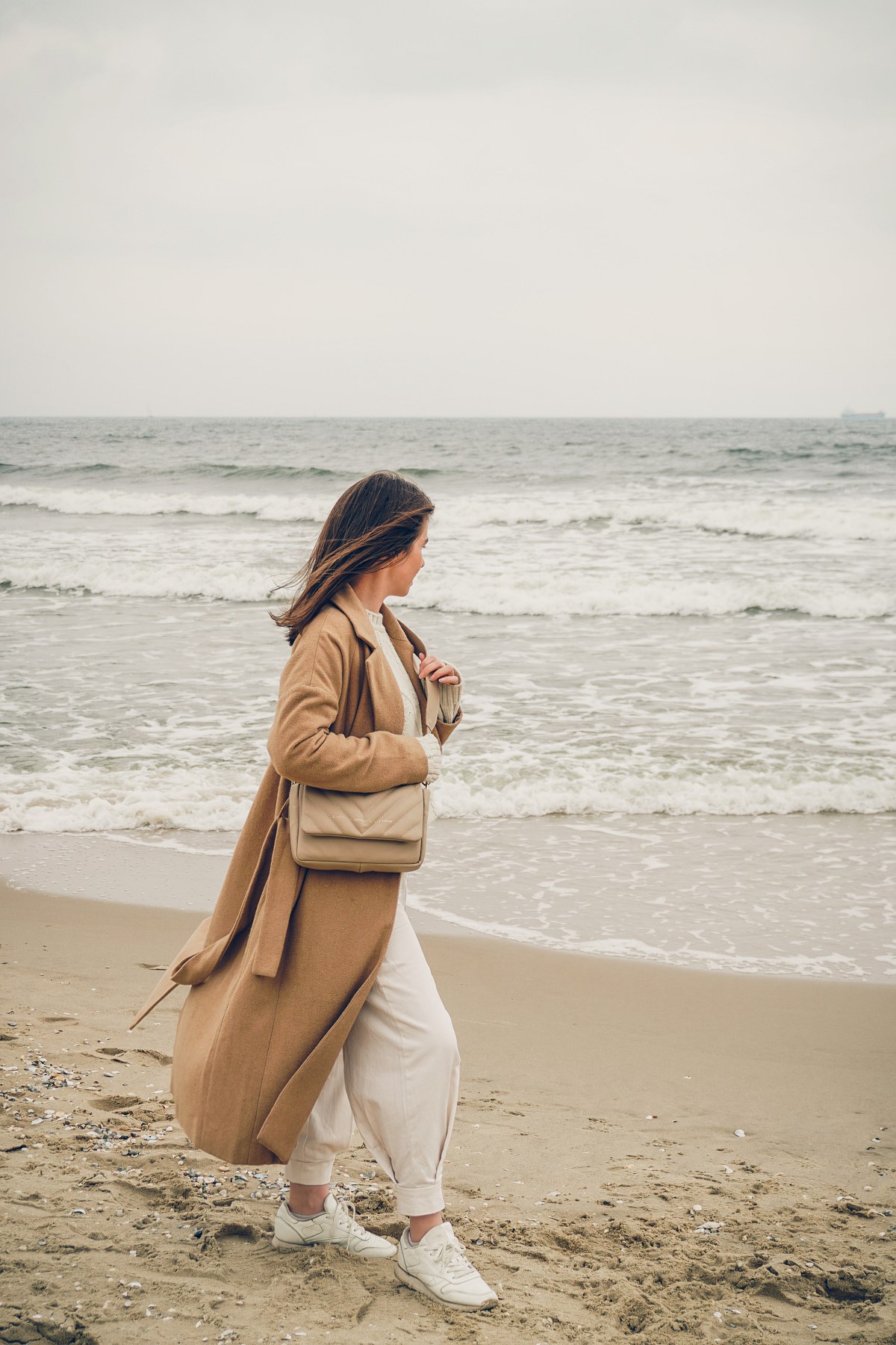 beżowy total look torebka fabiola
