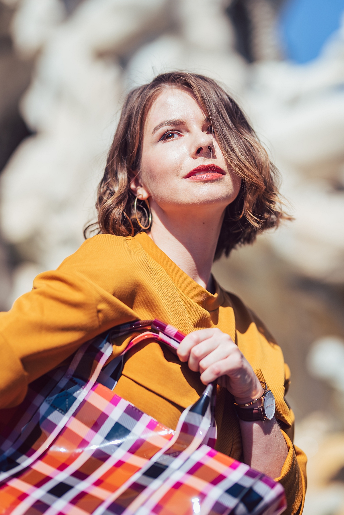 Miodowy pomarańczowy total look Rzym