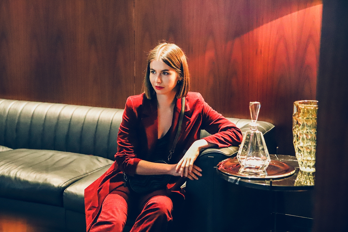 stylizacje sylwestrowe damski welurowy garnitur