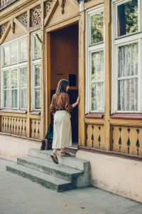 koszula w pantere spodnica lniana answear safari
