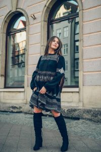 romantyczna stylizacja orsay sukienka rozkloszowana kozaki xxl
