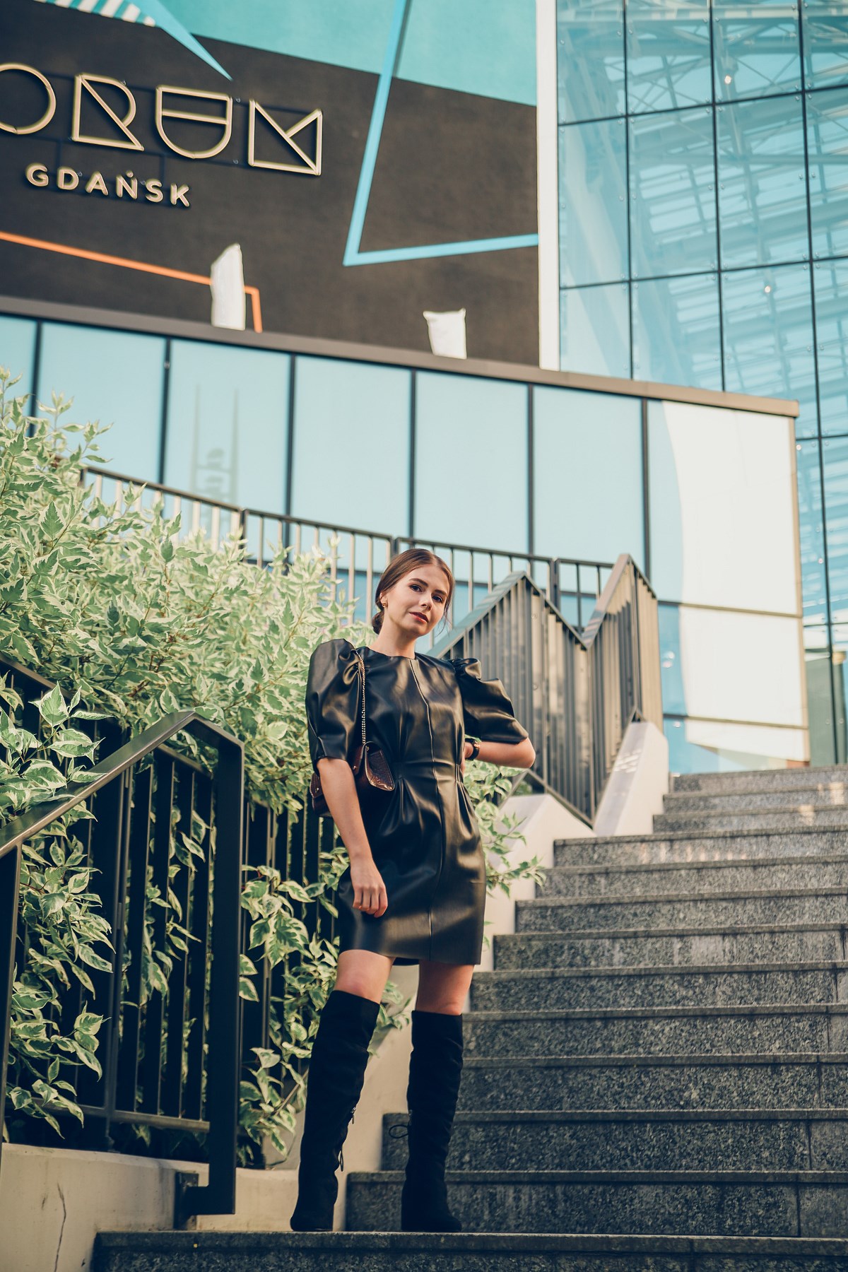 skórzana sukienka Zara Forum Gdańsk