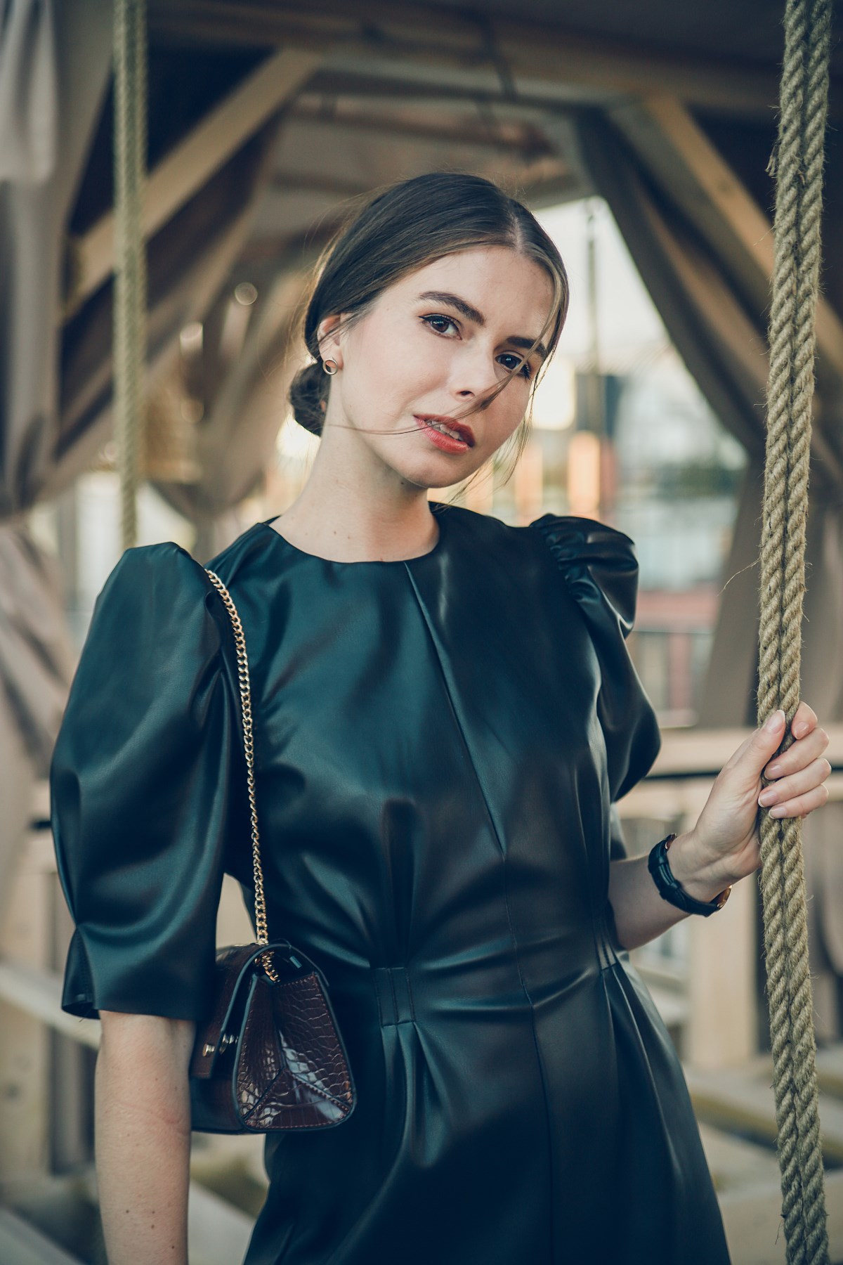 skórzana sukienka Zara Forum Gdańsk